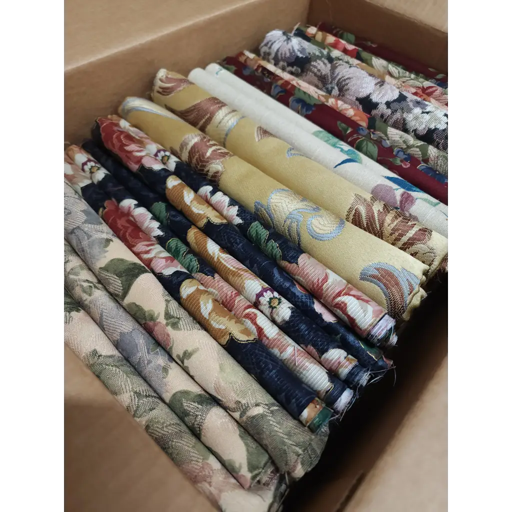 Lot of 20 Mixed Vintage Floral Fabric Yards Scraps